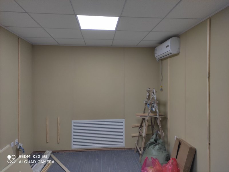 新研一款公檢法墻面軟包加強(qiáng)防撞安全