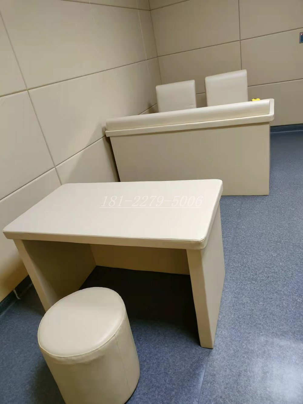 ?紀(jì)檢委談話室防撞軟包選用環(huán)保棉作為基材